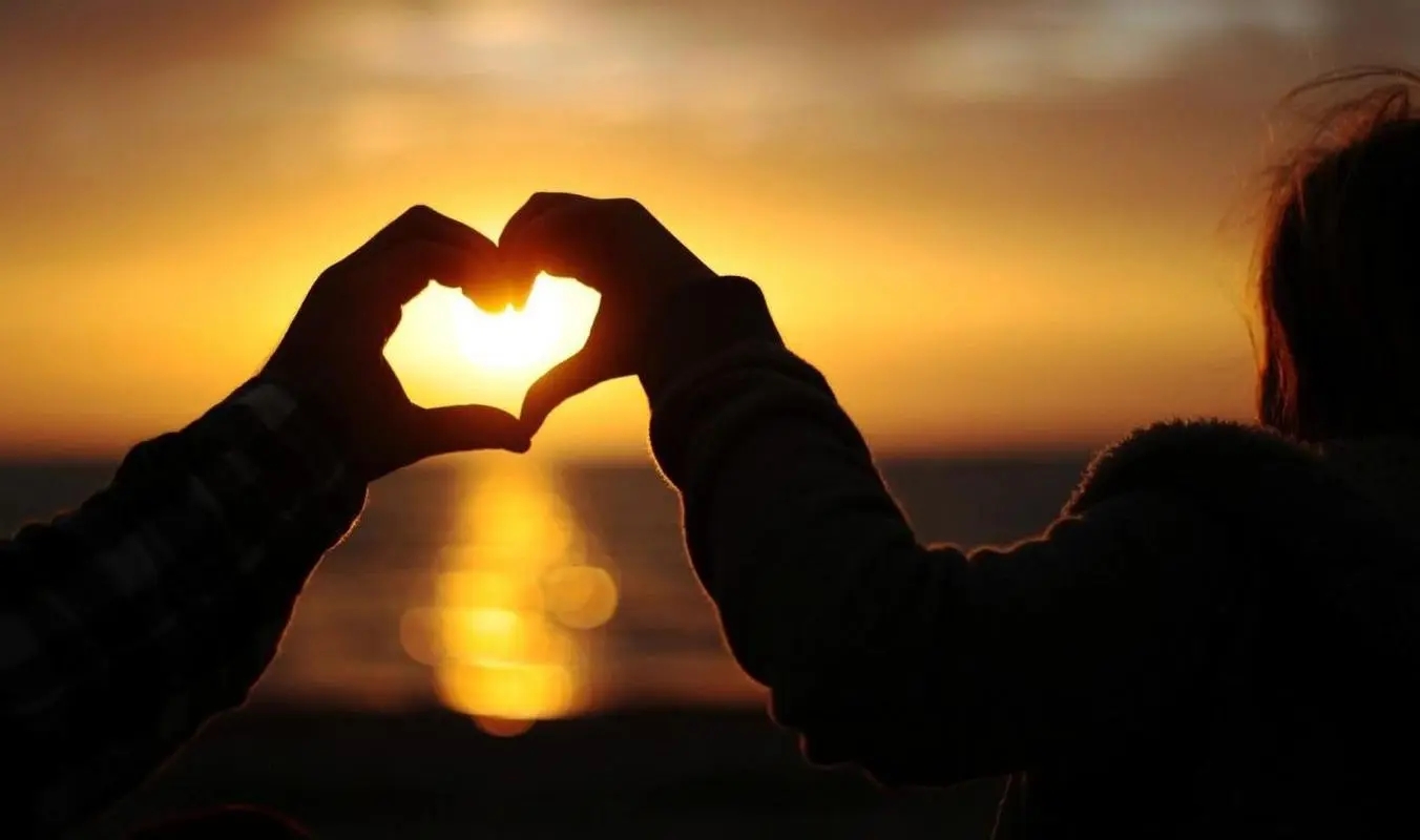 朝朝暮暮的爱情诗句文案