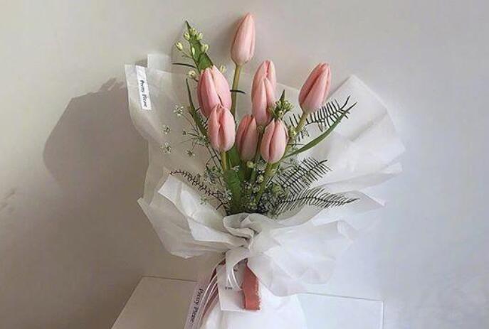 做个俗人开头的句子文案