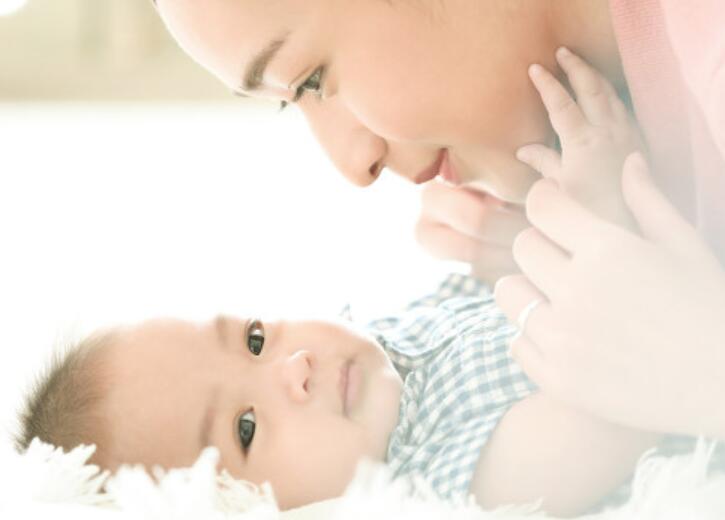 关于宝妈正能量的句子文案