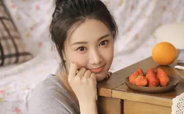 女人发什么朋友圈吸引男人