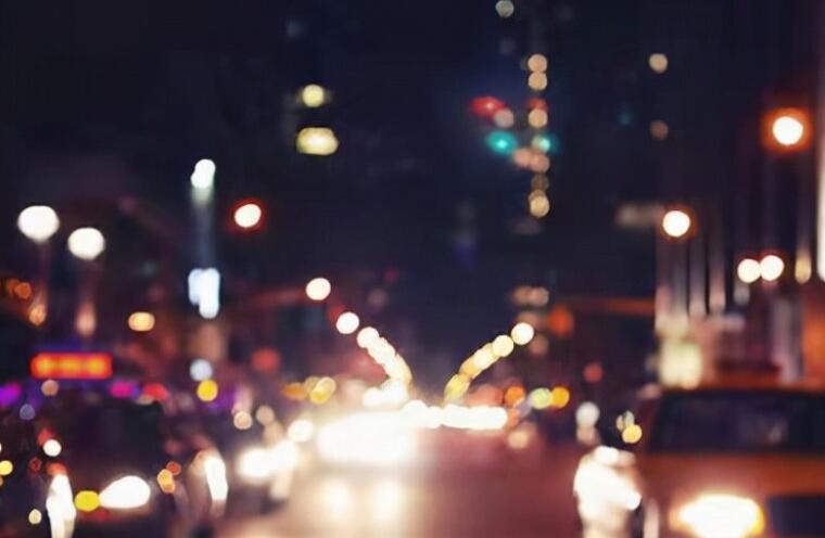 关于夜景的唯美句子文案