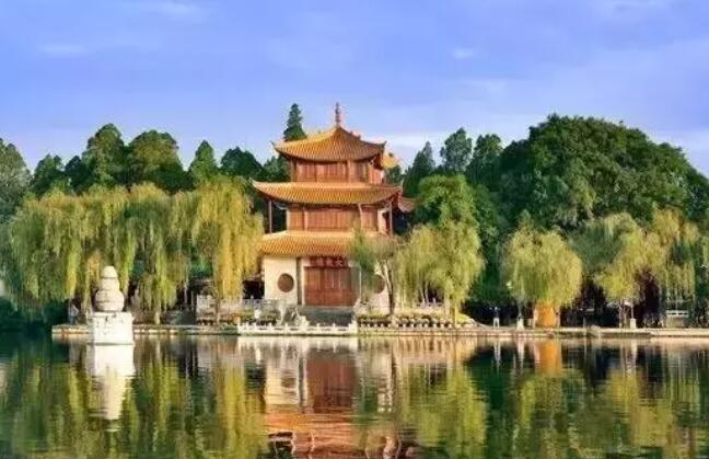 形容建筑很美的古诗词