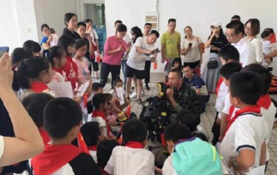 消防员祝福语的贺卡