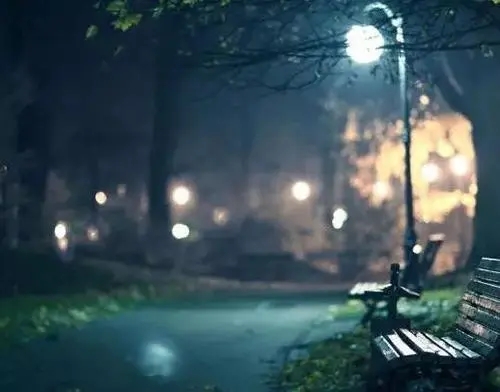 夜间伤感有深度说说文案