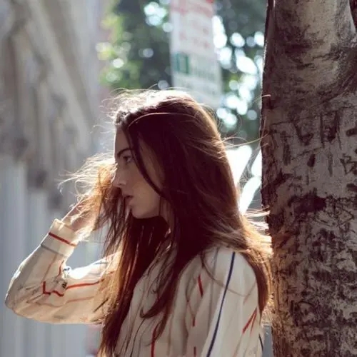 关于秀发的优美句子文案