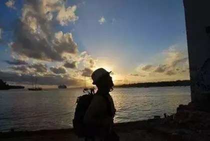 适合一个人旅行发的句子文案