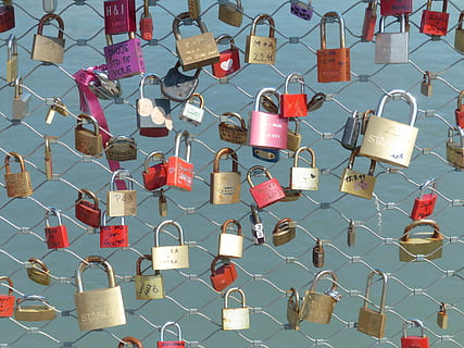 经典感情语录心痛的句子文案