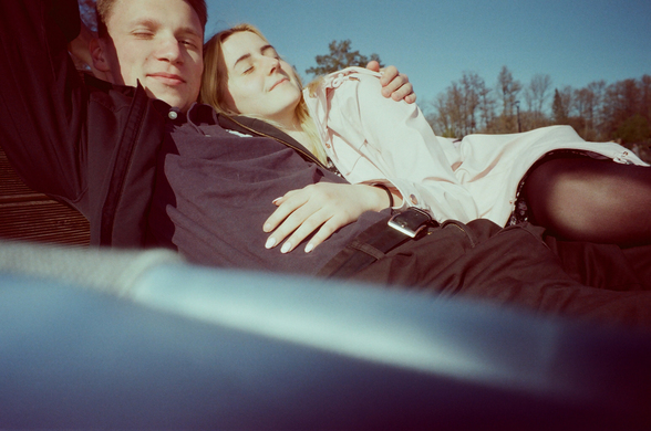 异地恋表白情话文案100字