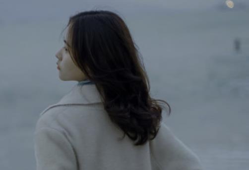 爱情伤感句子文案句句心痛