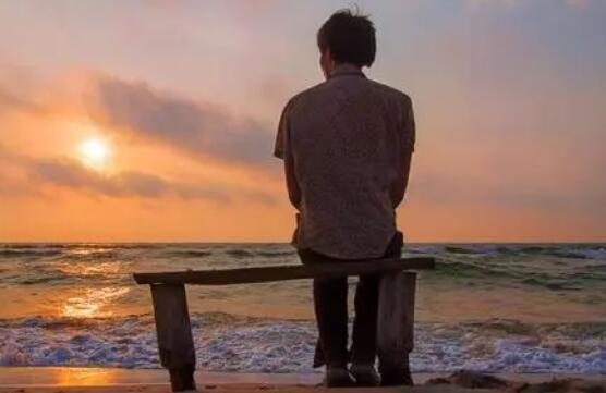 心累难过睡不着说说文案