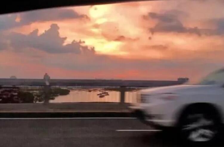 对生活绝望的句子文案带图