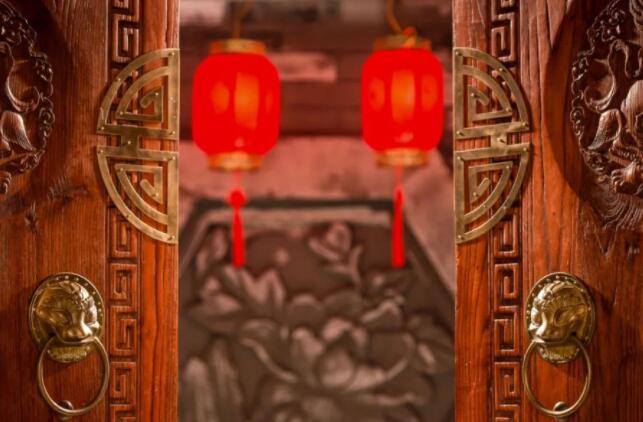 关于春节的古诗十首最好背的