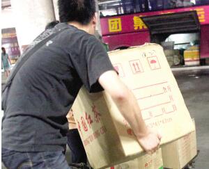 搬运工不容易的句子文案