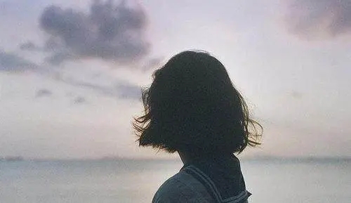 失去一个人的伤感说说文案心情