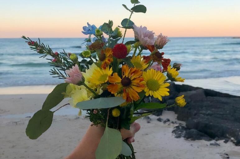 女人致自己2024年的唯美句子文案