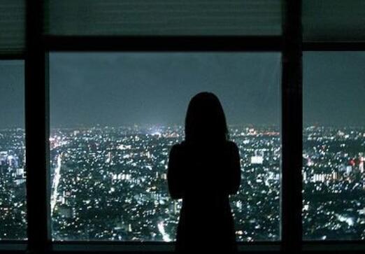 感慨生活不易的短句子文案