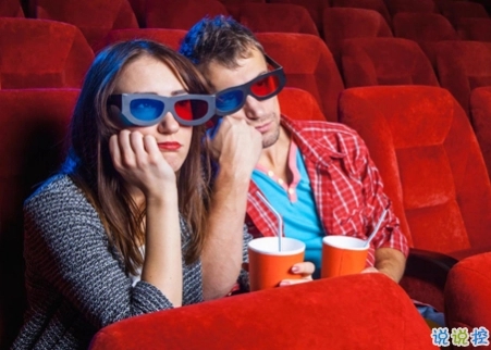 和喜欢的人一起看电影的句子文案