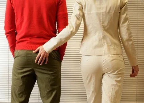 最能打击性骚扰男人的语句文案