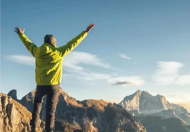 干净简短的励志句子文案