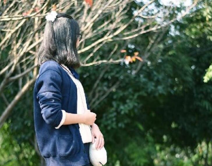 感慨人生的搞笑句子文案