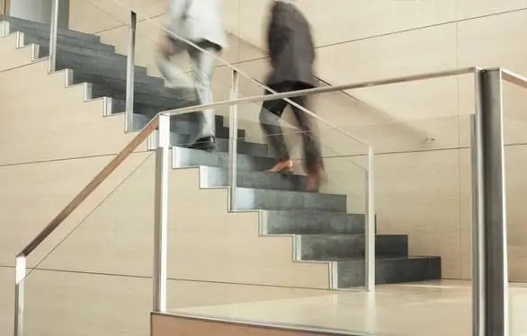 形容楼梯优美的句子文案