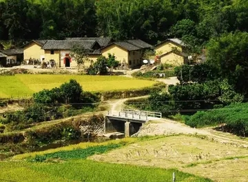 赞美自己家乡的优美句子文案