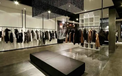 服装店发朋友圈的句子文案