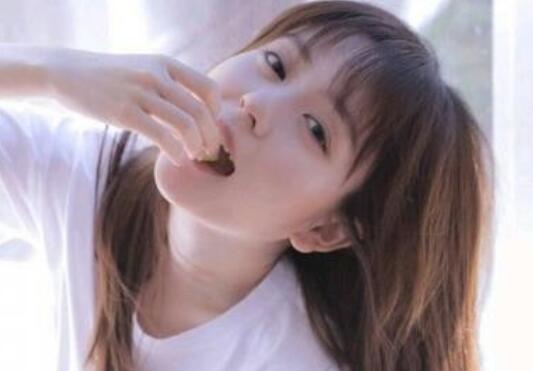 适合发自拍的可爱短句