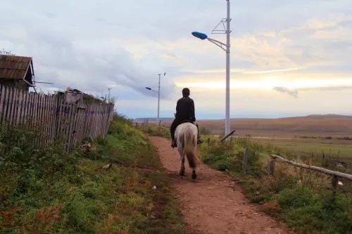 形容男人威武霸气的说说文案
