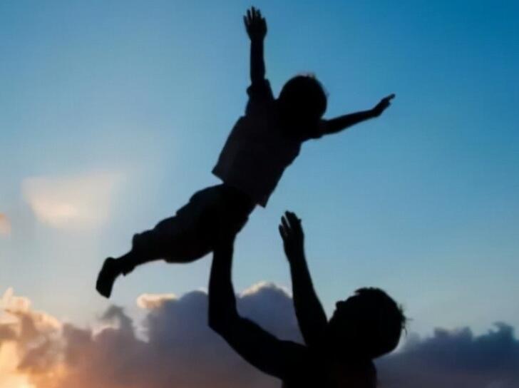 对宝宝的爱的简短句子文案