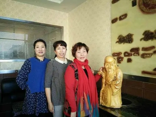 一奶同胞的亲姐妹感言