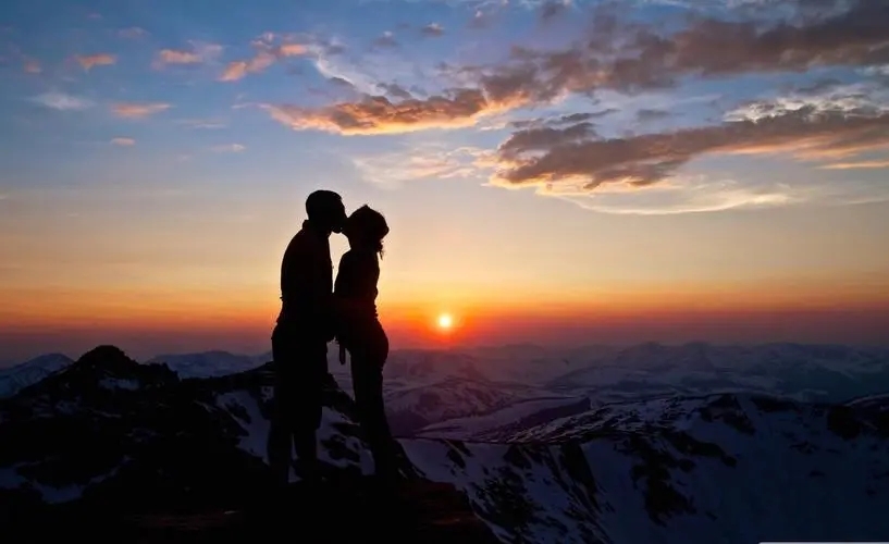 对爱情的赞美名句文案