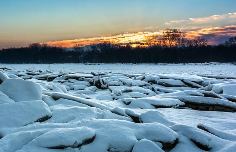 回忆年轻时光的句子文案