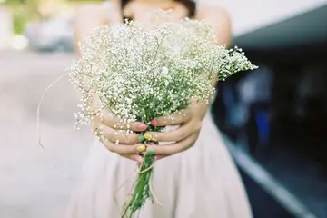 形容亲人不把你当亲人的句子文案