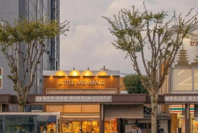 形容温柔的晚风的句子文案