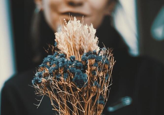 黑夜孤独伤感的句子文案