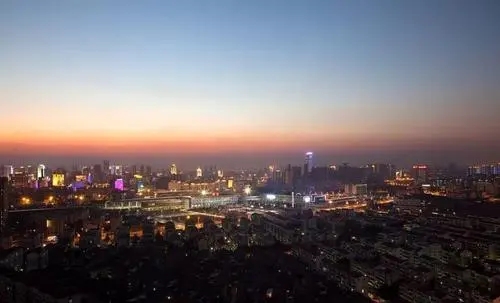 离开这座城市感慨句子文案