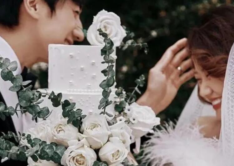 婚礼现场新娘对新郎说的话简短