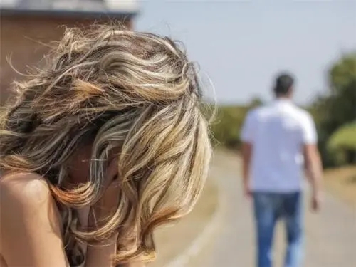 跟男朋友闹脾气的说说文案