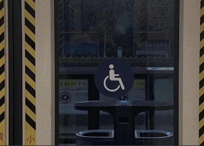 人在他乡的心情短语