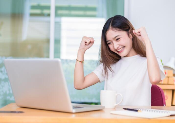 女人搬砖的心情说说文案