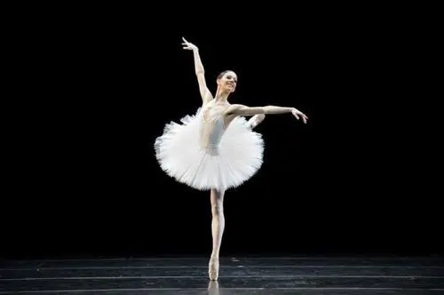 描写裙子唯美的句子文案