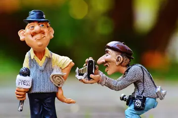 搞笑个人介绍简短些