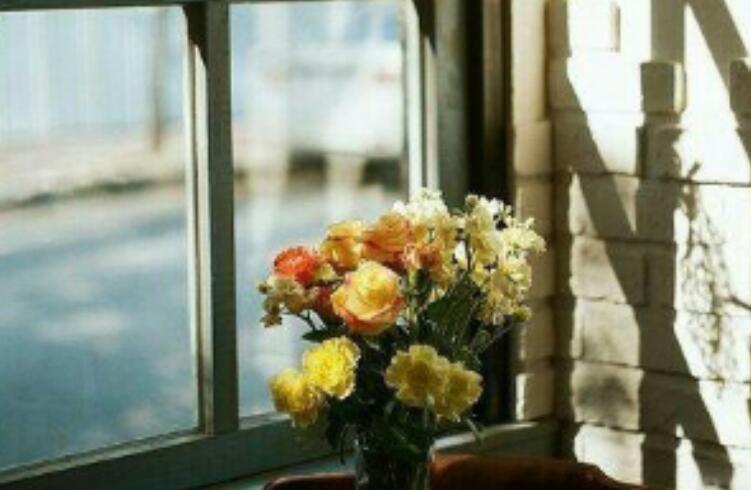 眼泪忍不住掉下来的句子文案