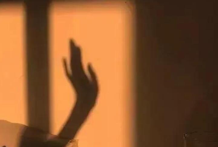 有内涵的八个字的句子文案