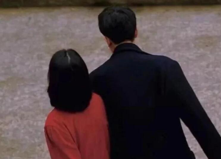 表达挽留爱情的句子文案