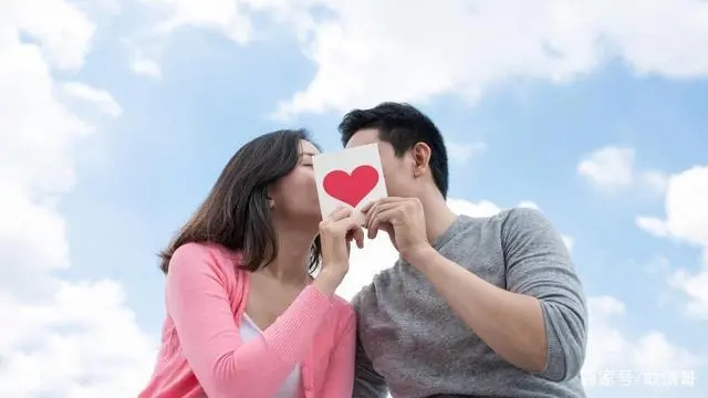 想和女朋友亲吻的情话文案