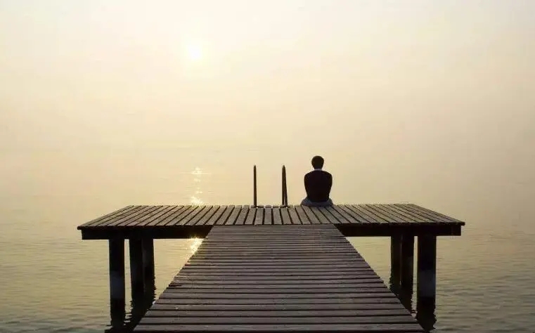 感悟混社会的说说文案