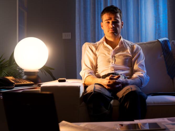 讽刺格局小的诗句文案