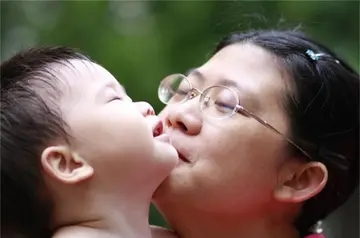 感恩妈妈的句子文案简短50字